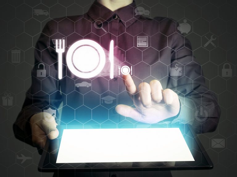 HOW YOUR RESTAURANT CAN (AND SHOULD) BE USING BIG DATA